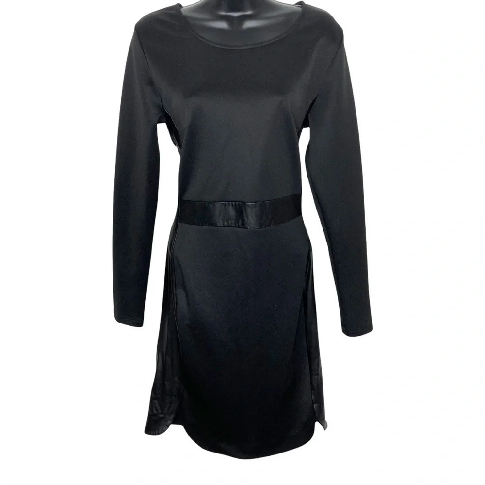 Kim Kardashian Kollection black dress. Sz: L